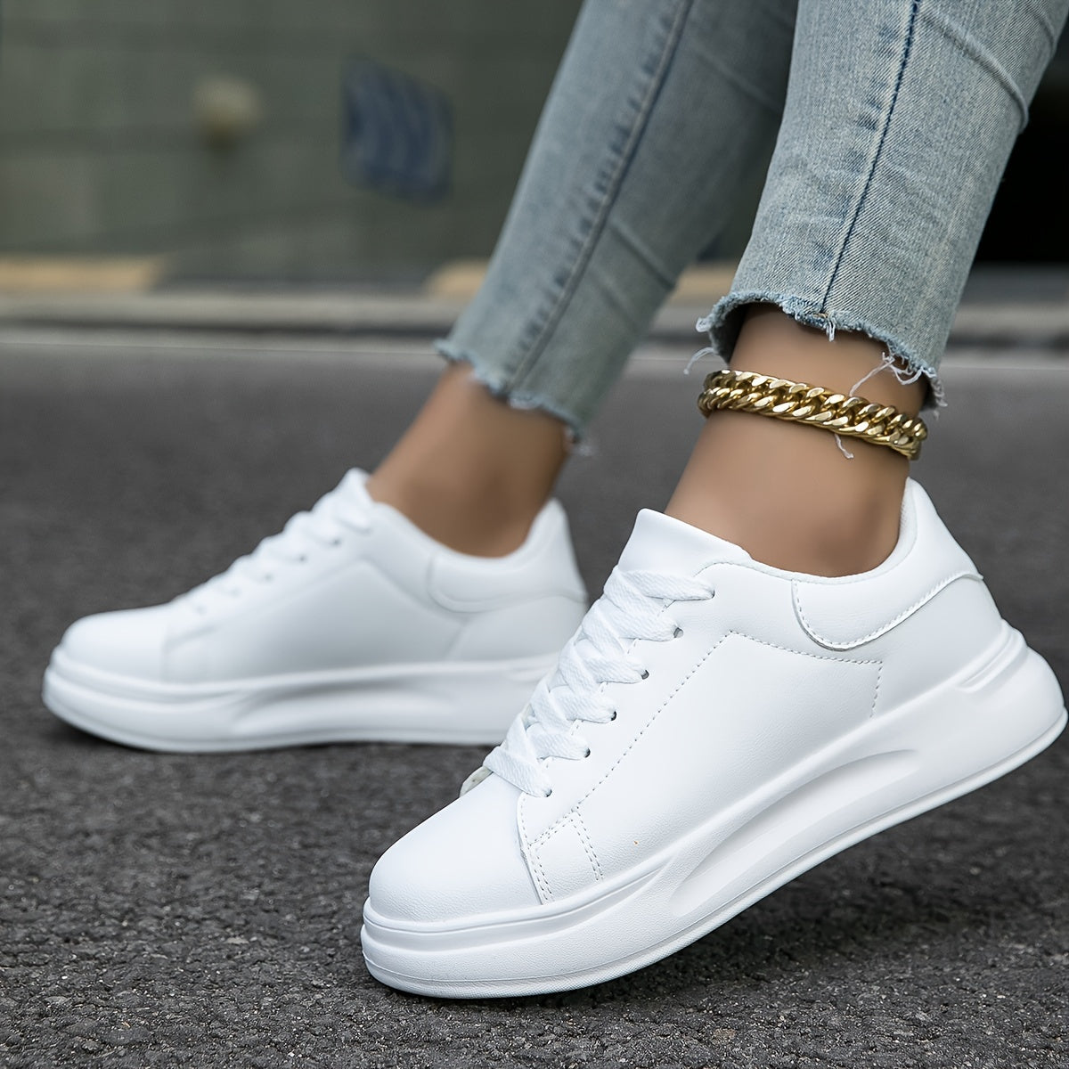Women’s Clean Low-Top Platform Trainers – Lace-Up Everyday Sneakers