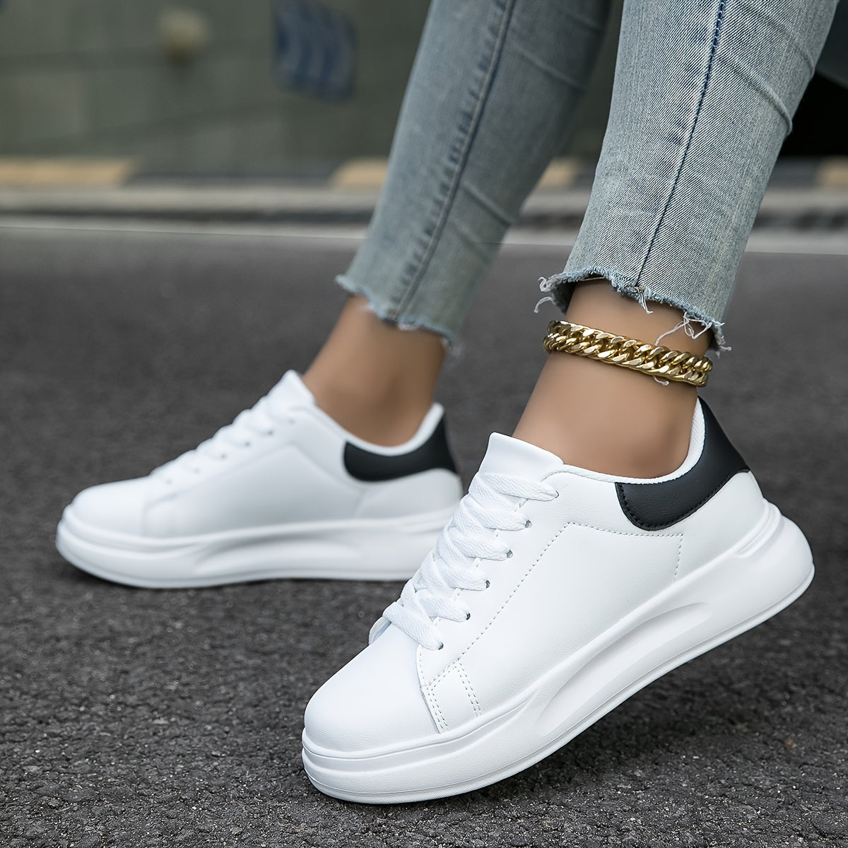 Women’s Clean Low-Top Platform Trainers – Lace-Up Everyday Sneakers