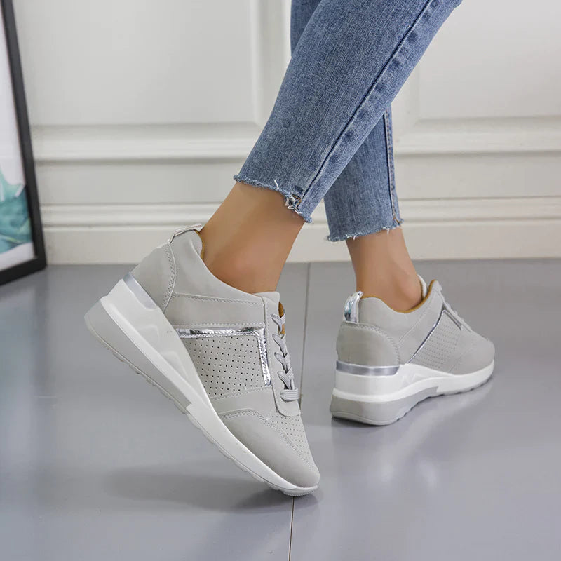 Women’s Elevated Lace-Up Trainers with Modern Sporty Finish