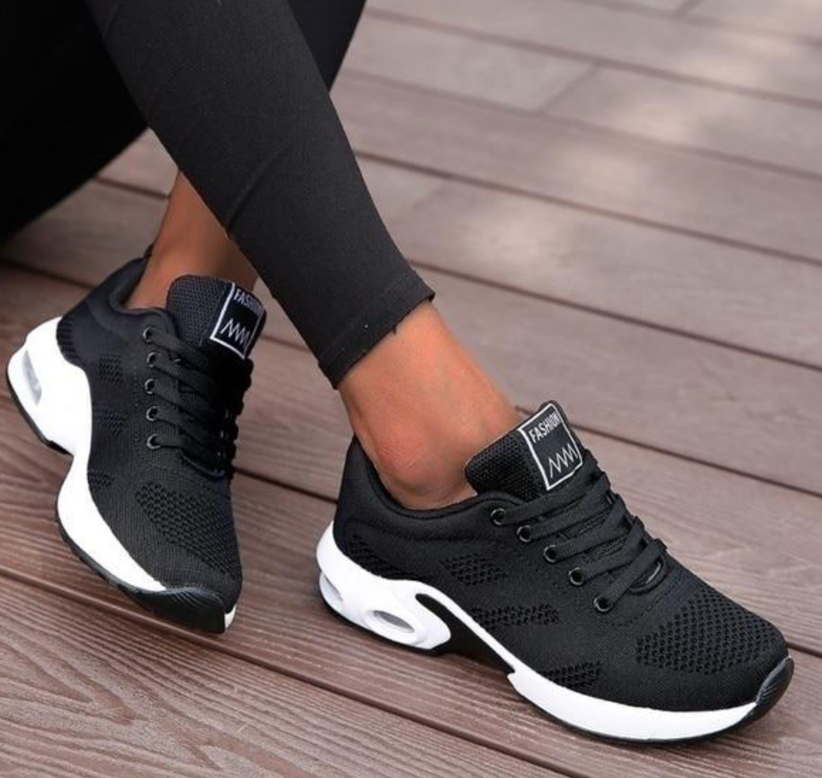 Women’s Lightweight Mesh Trainers with Cushioned Sole – Everyday Sporty Comfort