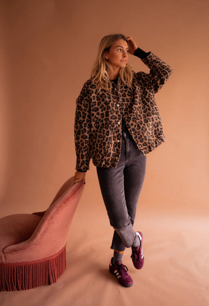 Women’s Relaxed Fit Leopard Print Bomber Jacket – Snap Button