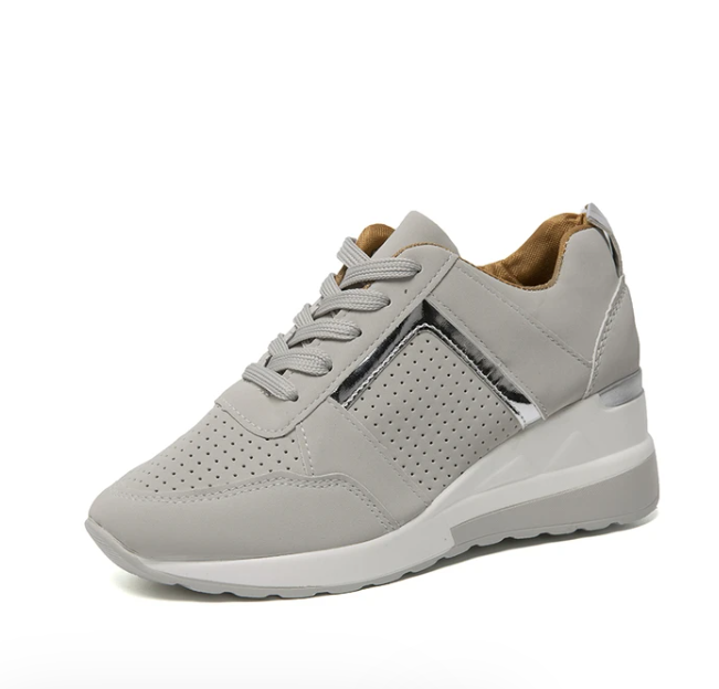 Women’s Elevated Lace-Up Trainers with Modern Sporty Finish