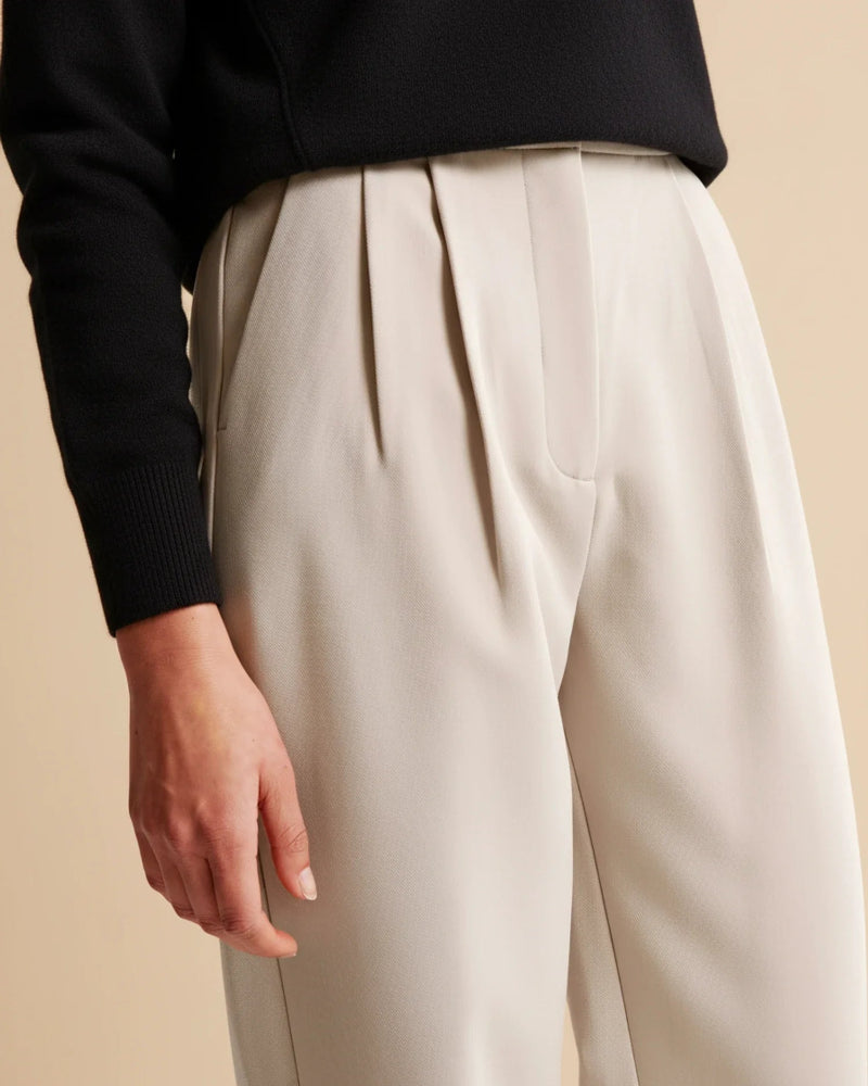 Women’s Wide Leg High Waisted Trousers - Tailored Pleated Front Trousers - Spring Transition Workwear & Smart Casual